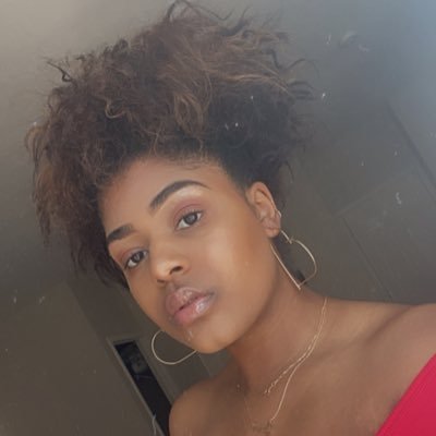 ✨Blogger ✨Beauty ✨Fashion ✨Skincare ♉️Taurus    TU ‘21