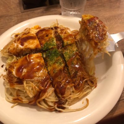 角煮好きの広島風お好み焼きです。^_^。