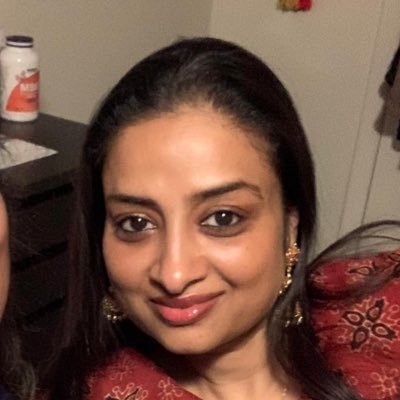 Pediatric Neuroradiologist, Skincare enthusiast, wannabe chef, kathak aficionado, family person, malayali, recent cat lover