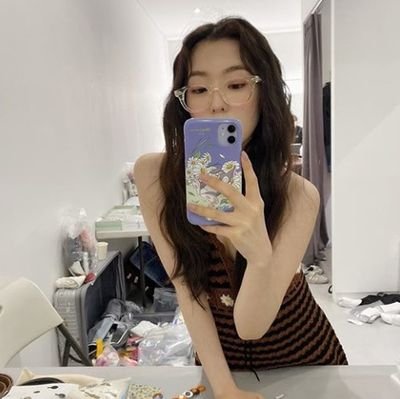 ➥ (붓) #RedVelvet 𝒍𝒆𝒂𝒅𝒆𝒓, 𝒉𝒐𝒔𝒕, 𝒂𝒄𝒕𝒓𝒆𝒔𝒔 & 𝒎𝒐𝒅𝒆𝒍 ━ °배주현 better known by her stage name 𝒊𝒓𝒆𝒏𝒆 dé 𝒃𝒂𝒆