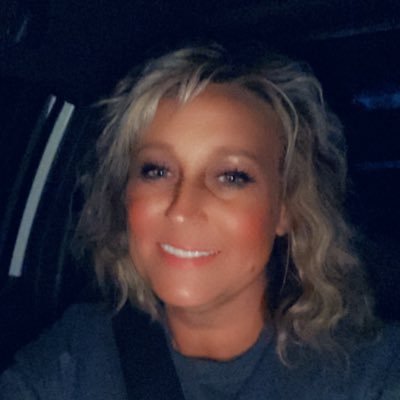 Mother of 3 beautiful girls. Mamaw of Braylee , Daegan and one on the way . Living life one day at a time . Letting the past go and moving forward .. Single