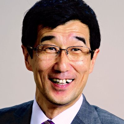 東京都東大和市の日本共産党市議会議員。配偶者は尾崎あや子都議会議員(北多摩１区選出)。１９５８年和歌山県生まれ。５歳から東大和市在住。むつみ幼稚園（現南台幼稚園）、３小、１中、３中（１期生・同窓会長）、立川高校、早稲田大学第一文学部卒。新宿民主商工会、党新宿地区委員会、労働者協同組合、福祉事業所「あったかい」所長など。