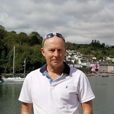Retired bank manager & compliance officer. Keen skier and gardener, Plymouth Argyle fan, and lover of Steve Hackett & Genesis music.