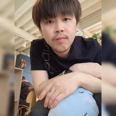 PhongsakOat's profile picture. 
