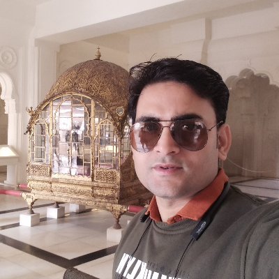 khandelwal424's profile picture.