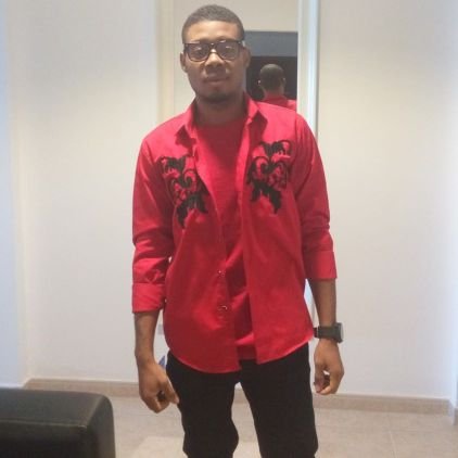 Emmanue90532870's profile picture. 