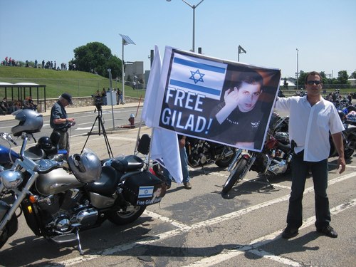 Organizing motorcycle riders for Washington, DC's 2011 Rolling Thunder ride to support Gilad Shalit's #GiladShalit immediate release. http://t.co/MOxDApqEcL