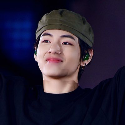 Kpop Idols Photos 📸 로고크롭 ×,2차가공× Contact:DM💌