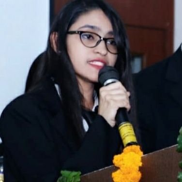 दिल में जुनून और आँखों में देशभक्ति की चमक रखती हूँ, दुश्मन की सांसे थम जाए आवाज में इतनी धमक रखती हूँ!!
😎😏🇮🇳