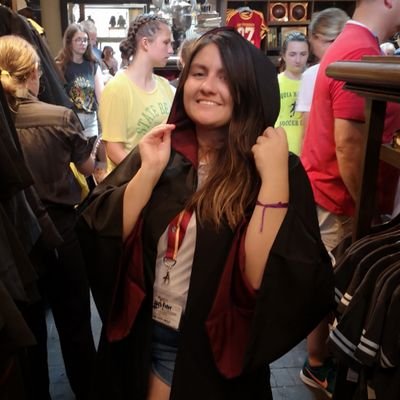 CattaSuricatta's profile picture. Virgo, amante de los memes y scout (:
Insta: @_suricatta