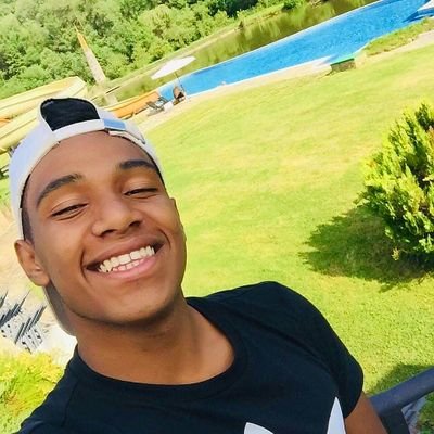 Il nāy a pas de problĆØmes avec mon comportement, jāai juste une personnalitĆ© que tu ne peux supporter ā¤