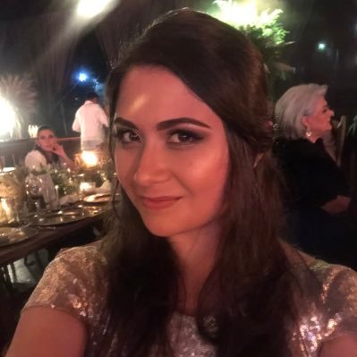 sel_aguilar's profile picture. Una mezcla de miel y café.