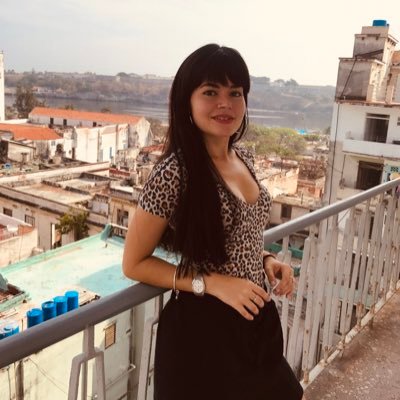 Claudia38228242's profile picture. Y el amor de mi vida era el reflejo de la luna 🌖 Instagram: im_clau_96