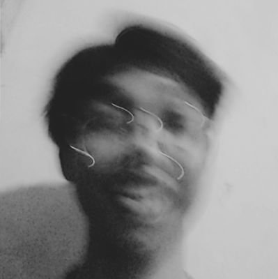 kizzyisyours's profile picture. Bukan penjahat, hanya orang biasa yang ingin menemukan jati dirinya