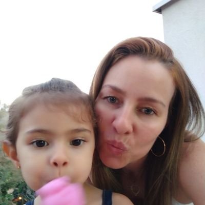 Carina53250439's profile picture. 