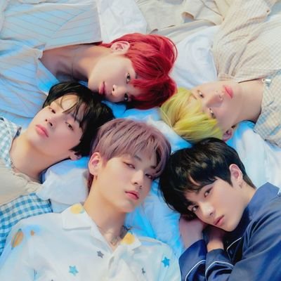 TXTot5phile's profile picture. BITCH IM HERE SINCE DAY ONE PUTANGINA

AKO TO SI NATOY NA MAHAL NA MAHAL  KA










𖧵 @TXT_members 𖧵