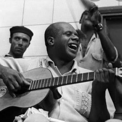 SAMBARAIZ2's profile picture. Perfil destinado a sambistas de todas as gerações 🎶🌱