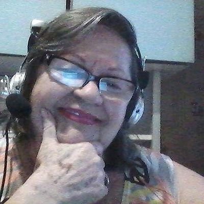Gosto de fazer boas amizade,estou sempre sorrindo e brincando