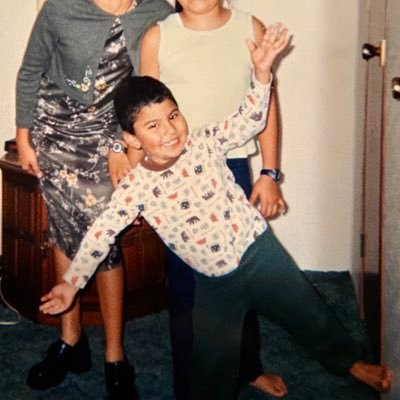 elElote96's profile picture. If life turns its back on you, grab its ass