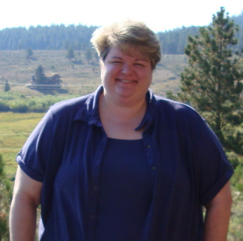 TracyH_801's profile picture. Looking for crap to do on the internet instead of doing housework. That's not a problem is it?