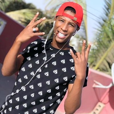 Borace6's profile picture. Seul la connaissance de nouvelles choses m'importe