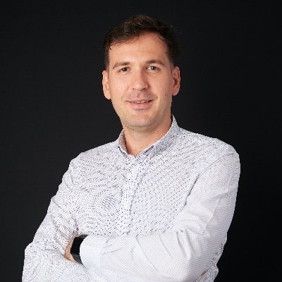 geo_mihai09's profile picture. Software engineer under the sun.