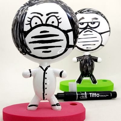 Titto, muñeco pizarra para dibujar tus ideas!
Titto, white board doll to draw your ideas!