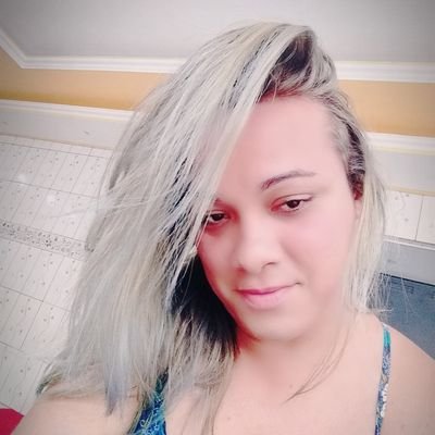 Sou transexual tenho 33 anos moro no Pará cidade curionopolis... whats 094992327861