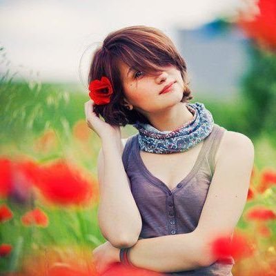 A140923's profile picture. ‏‏مَن يَهتَمُّ بِكَ دَوماً ؛ اجعَل لهُ وطَناً فِي قَلبِك ، لا يَلِيقُ إلا بهِ ..