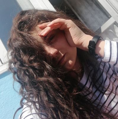 Jenii_16's profile picture. 