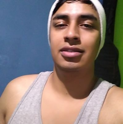 JonzDominguez's profile picture. Biólogo y mercadólogo, gamer, agnóstico. Debato por diversión.