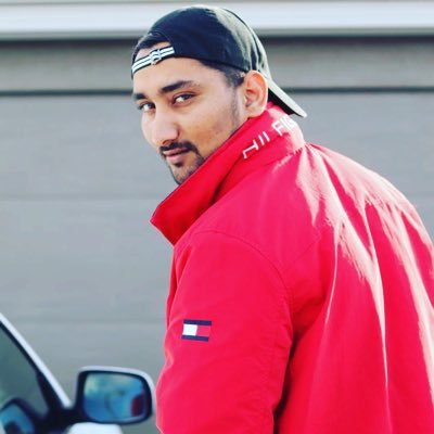 luvdhln's profile picture. 