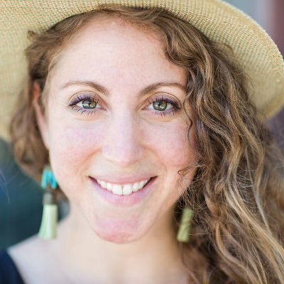 AllieArmitage's profile picture. Dream-loving, coffee-appreciating, nature-fiend who lives for a purple sunset. Believer in human potential, change, and deep connections.