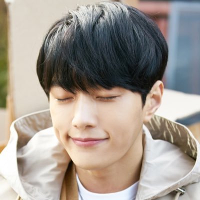 敏感肌のコスメオタクのアカウントです 💕ㅣ∞면수🐈‍⬛우현🐶💛 ㅣ 🐰🤍🦁🐭👶🍼💚🐬💙🌊🩵 ㅣ ชื่อเล่น ฟูฟู 👶🍼💚