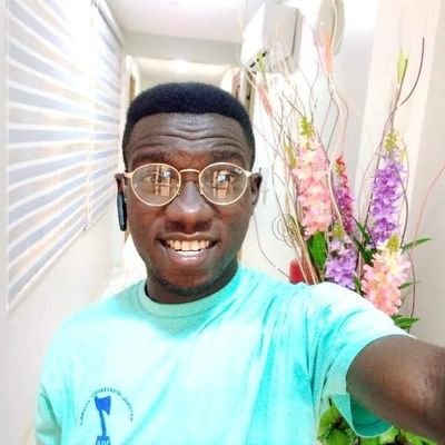 JOURNALIST🏅
MOTIVATIONAL SPEAKER🏆
PODCASTER🎊
PUBLIC SPEAKER🎆
MC🏆
CHRISTIAN 🎄