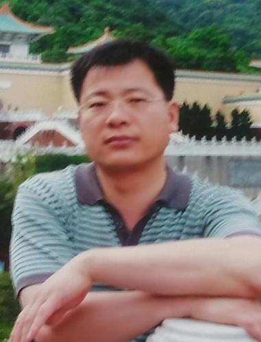 광주거주. 감성적.  좌우시력 7:3