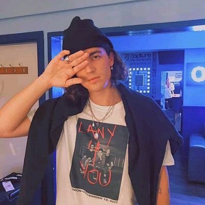 lnyfrlf's profile picture. 𝑴𝒖𝒍𝒕𝒊 𝒇𝒂𝒏 𝒂𝒄𝒄𝒐𝒖𝒏𝒕//𝒕𝒉𝒆𝒓𝒆'𝒔 𝒏𝒐 𝒑𝒍𝒂𝒄𝒆 𝒍𝒊𝒌𝒆 𝒉𝒐𝒎𝒆