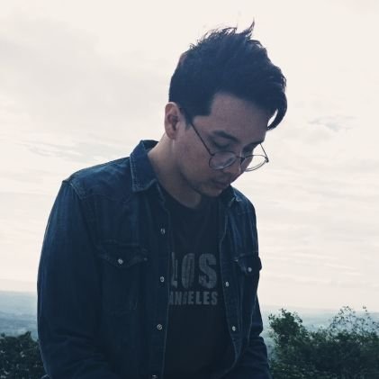 Cast Away Challenger 🌊 Vue Advocate 👨💻 Freemium Fanatic 💸