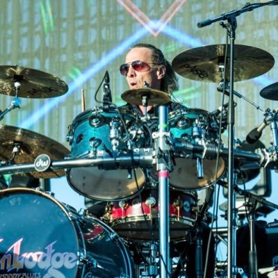 BillyAshbaugh's profile picture. Professional touring/recording drummer with *NSYNC, Pat Benatar, The Moody Blues and John Lodge.