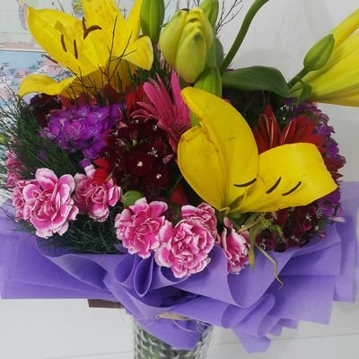 Ayeglahin18's profile picture. 