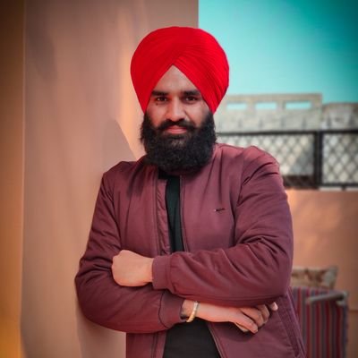 technizm_in's profile picture. 