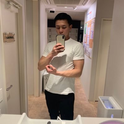 YUTA24ZI's profile picture. 