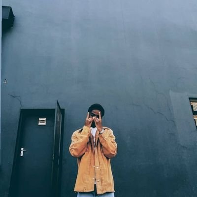 _SpheM's profile picture. Be yourself and know that's good enough.