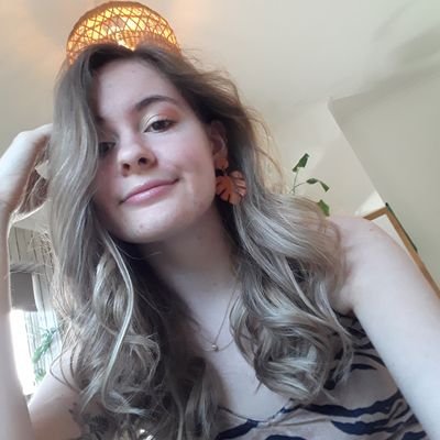 EllieWatkinson1's profile picture. 