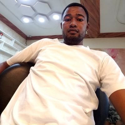 OumarouYougoud2's profile picture. Je suis un jeune dynamique et fort mentalement et capable de faire tous son possible pour réussir dans la vie selon les règles de l'art.