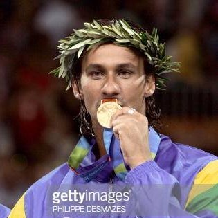 Medalhista de ouro (Atenas-2004), prata (Sydney-2000) e bronze (Pequim-2008). Patrocinado por UA, R1 e Oakley. Contato - MPC Rio Comunicação 21 98672-6284