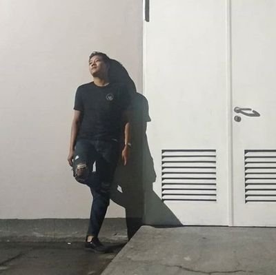 pondantino's profile picture. 💵💸💵💸💵