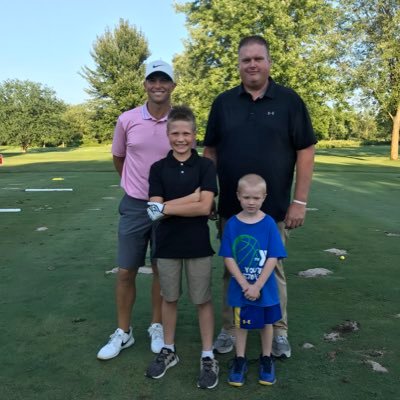Father of 3 great kids and loves sports! PGA Tour-UNC Tarheels -Arizona Cardinals- St.Louis Cardinals -Culver-Stockton Alumni (Golf)