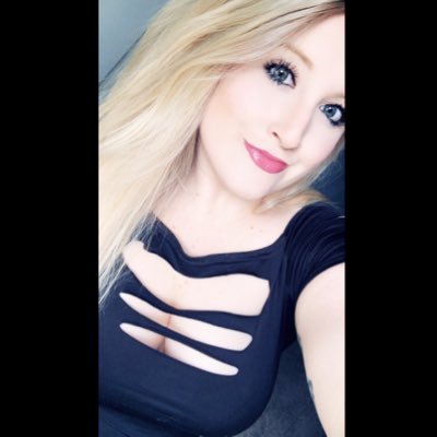 OhGodItsKenzie's profile picture. 