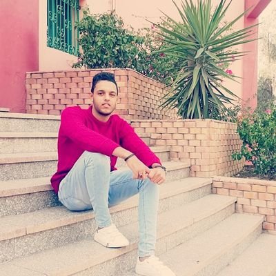 
خلف الصُبر أشياء جميلة تنتظر.
اهتم بما عندك ولا تهتم بما عند الناس 🤭